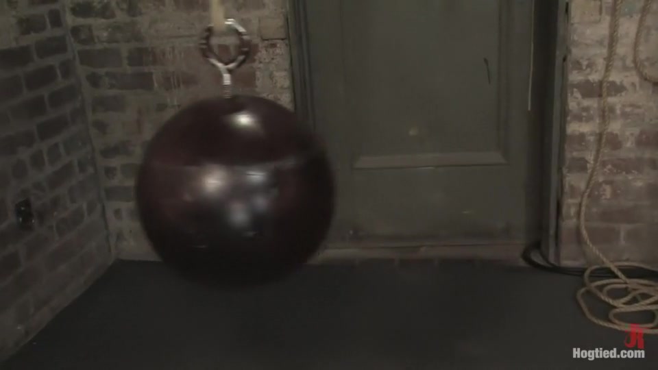 Welcom back Daphne Rosen andher huge 34G breasts. Tits worth tying up!
