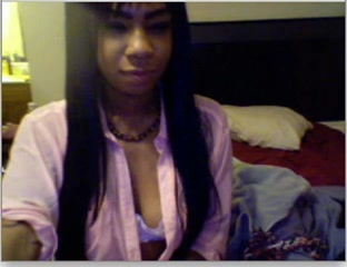 I met this wonderful Ebony gal online flashing her boobies