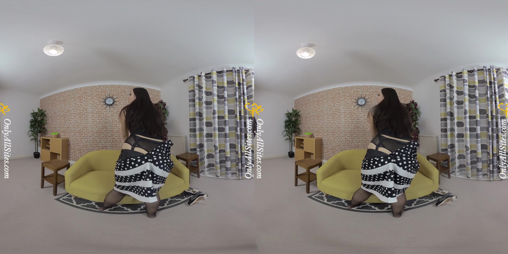 Alicia - Horny Brunette - OnlyTease