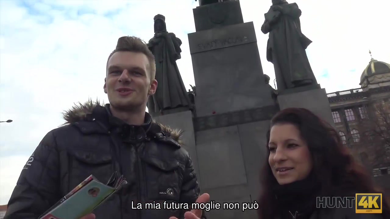 HUNT4K. La mora tettona Jocelyne Z si fa scopare la