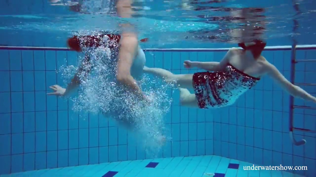 Hottest Underwater Girls Stripping Dashka And Vesta