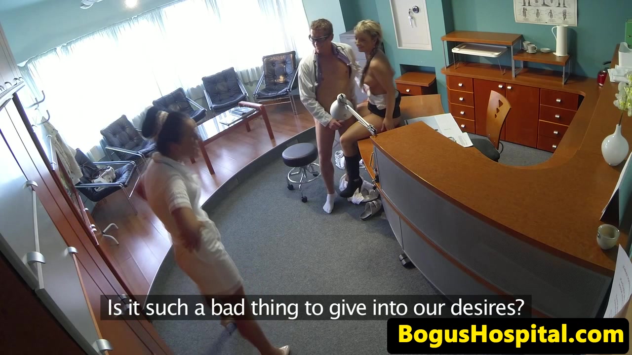 Fake doc nails patient and nurse on desk