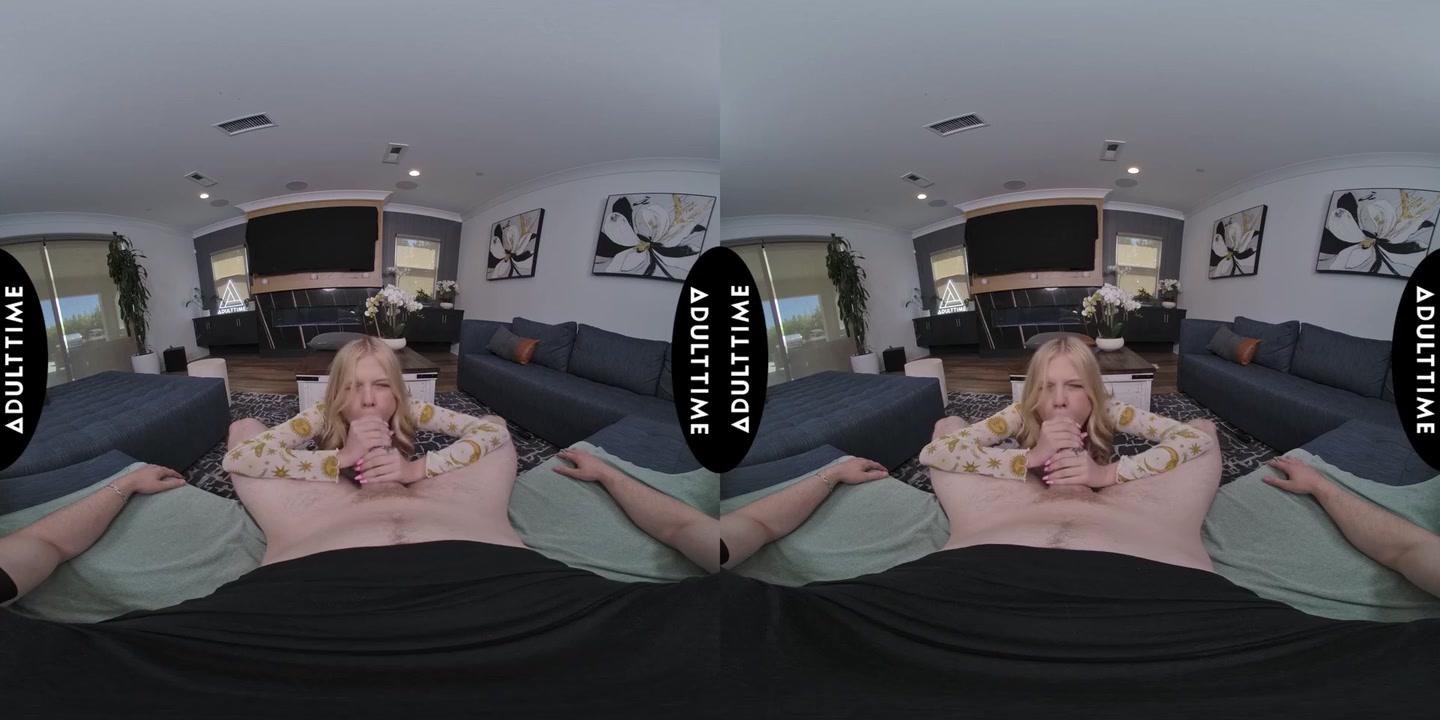Up Close VR with Coco Lovelock, Scene #01