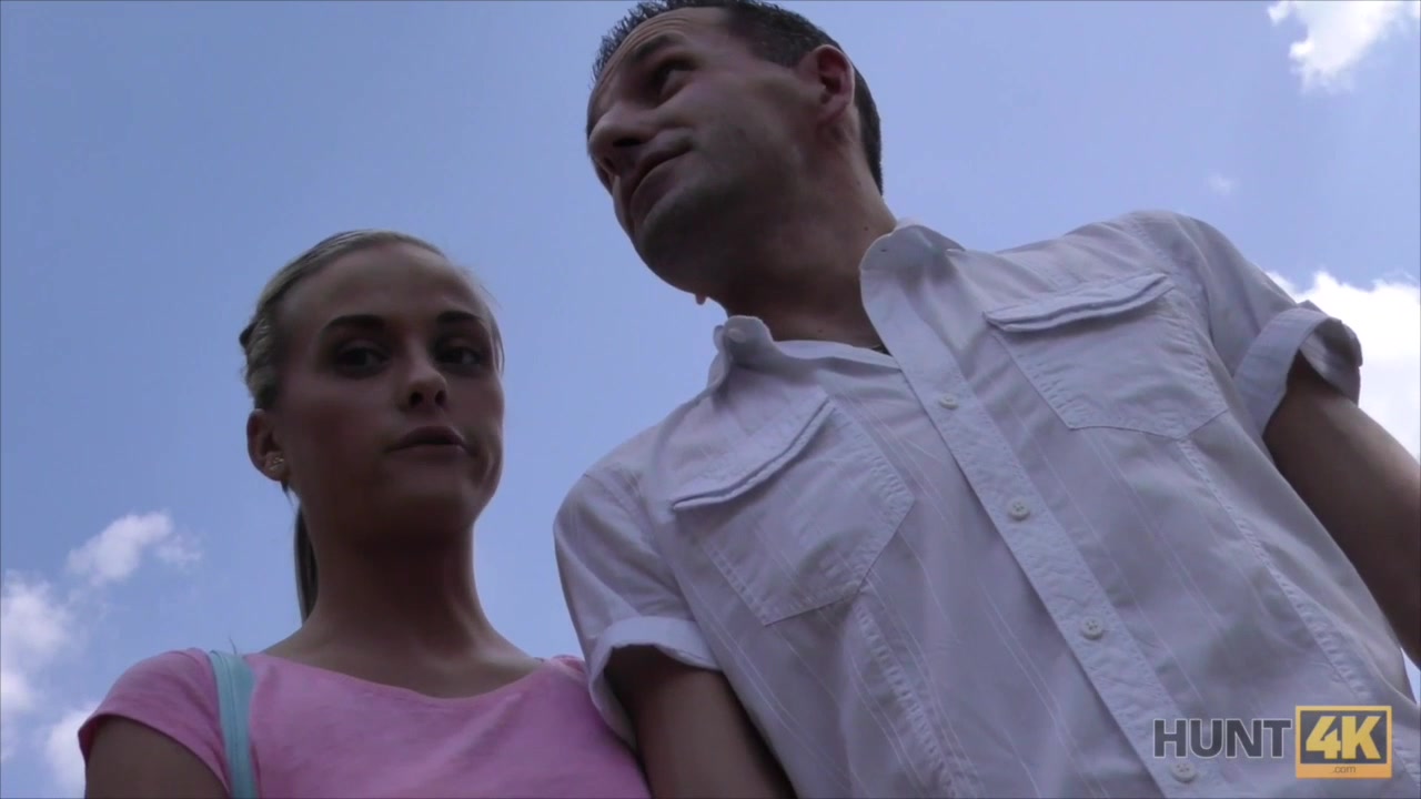 HUNT4K. Her tiny butt in blue jeans for little money