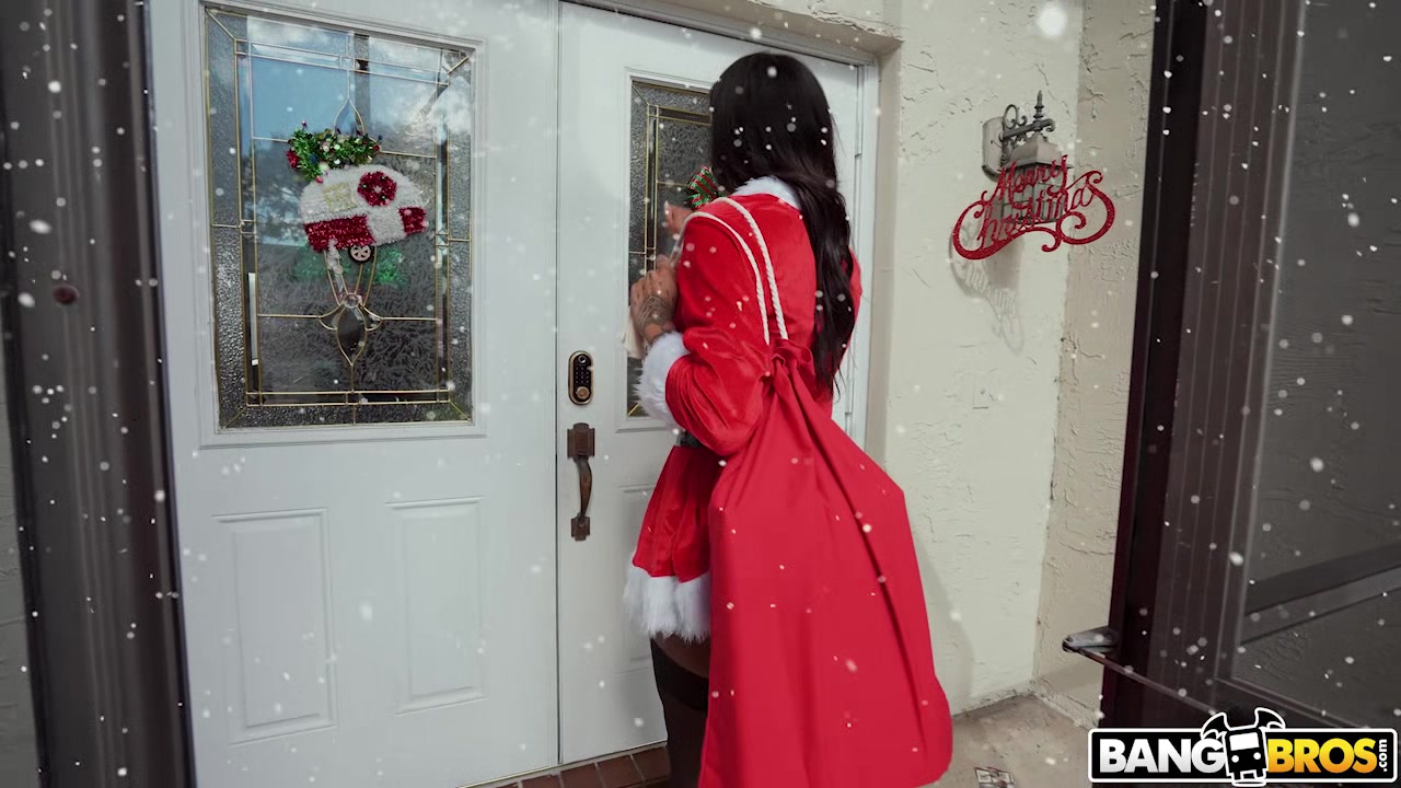 Fucking Santa’s Helper