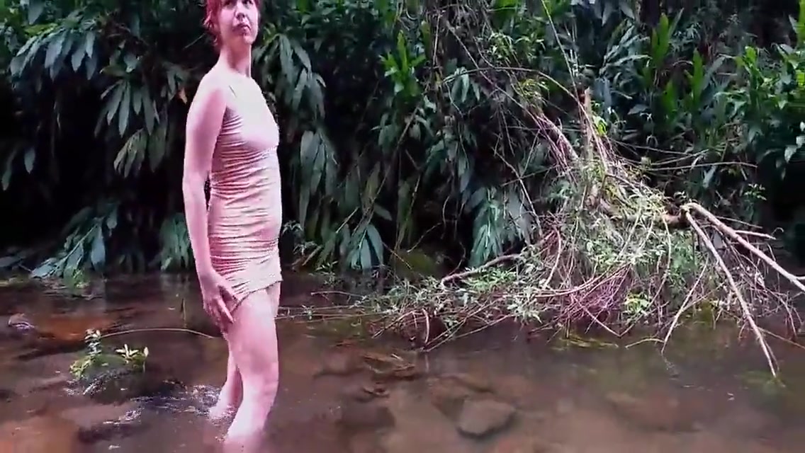 Peladinha Na Cachoeira 3 Min