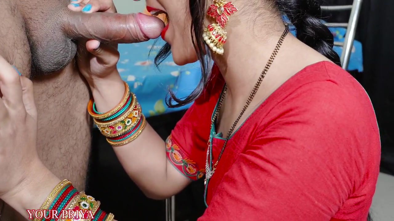 Patni Ki Pehli Baar Gaand Maari Ki Uski Cheenkhe Or Gaaliya Nikal Gyi Or Pati Galiya Enjoy Krta Rha