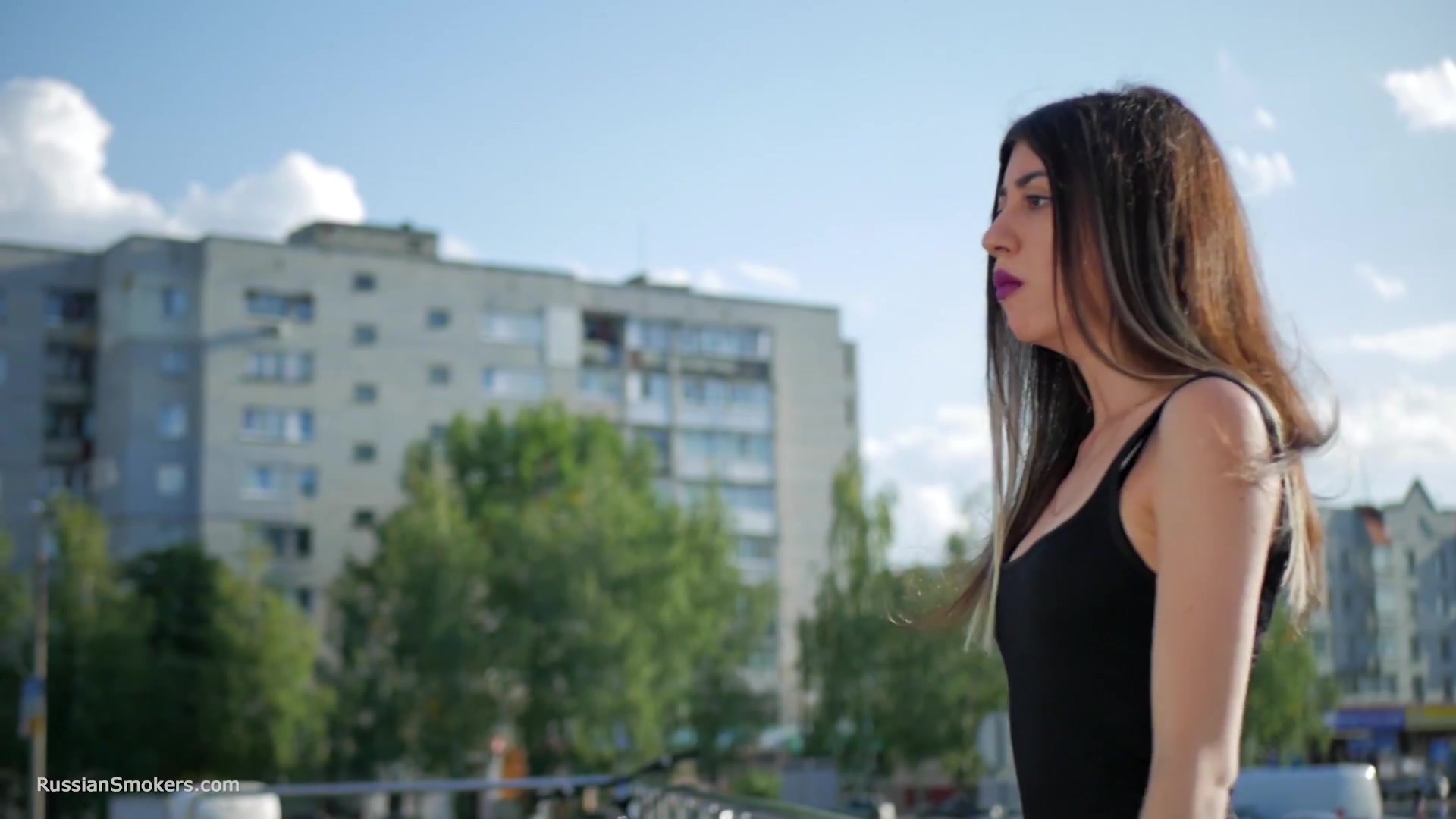 Anastasia Is Smoking 100s Marlboro Red