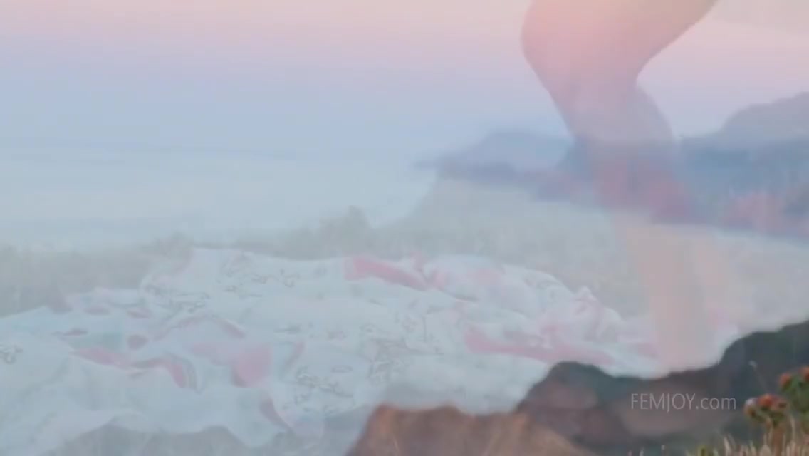 Sensual Sunset Tease 5 Min - Whitney Conroy