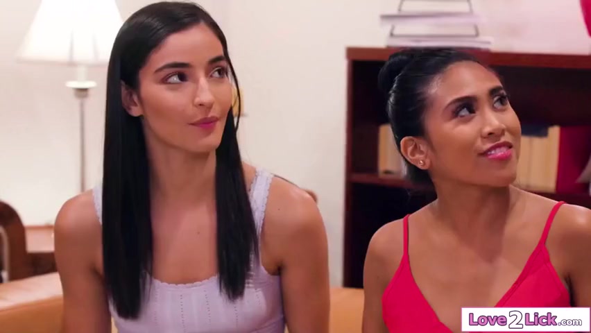 Lauren Phillips, Emily Willis And Ember Snow In Lets Try Kissing Stepmom To Break Spell