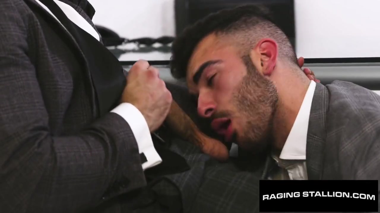 New York Realtor Flip Fucks Hr Honcho - Pol Prince