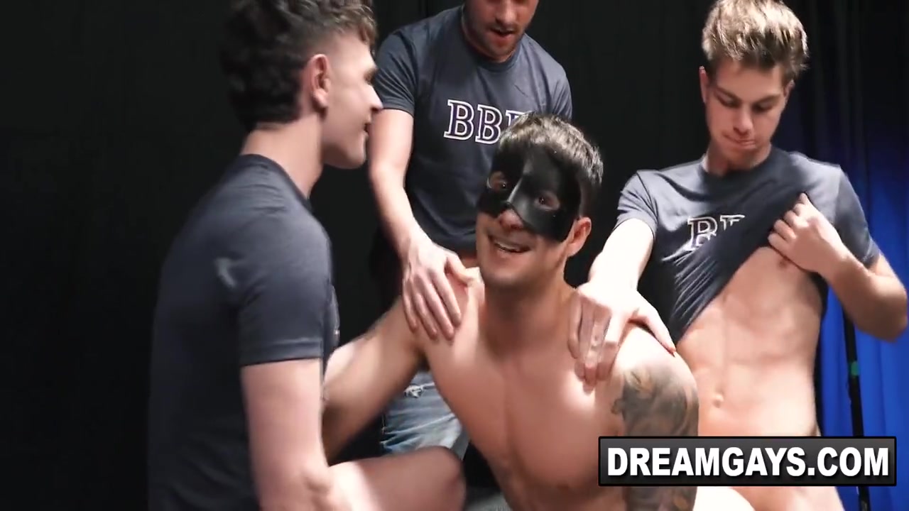Canyon Cole, Lane Colten And Gay Porn In Grindr Hookup Zander Woodz Anal Fucked By Three Frat Boys And The Campus Guys Flip Fuck Zander And Shower His Face With Sperm! 8 Min