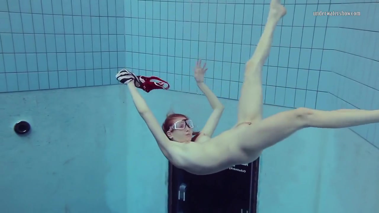 Nastya Super Underwater Hot Babe From Russia