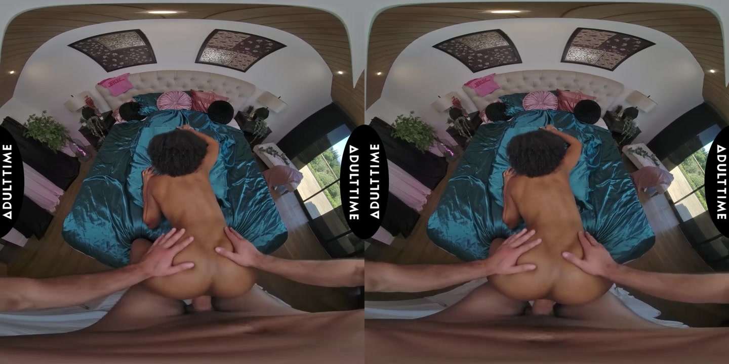 Up Close VR with Addis Fouche, Scene #01