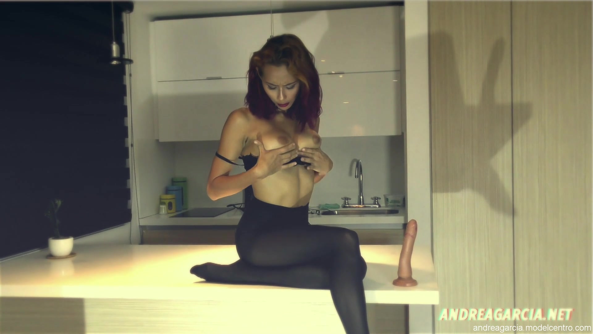 Veronica Un Viernes Por La Noche - Sex Movies Featuring Andrea Garcia