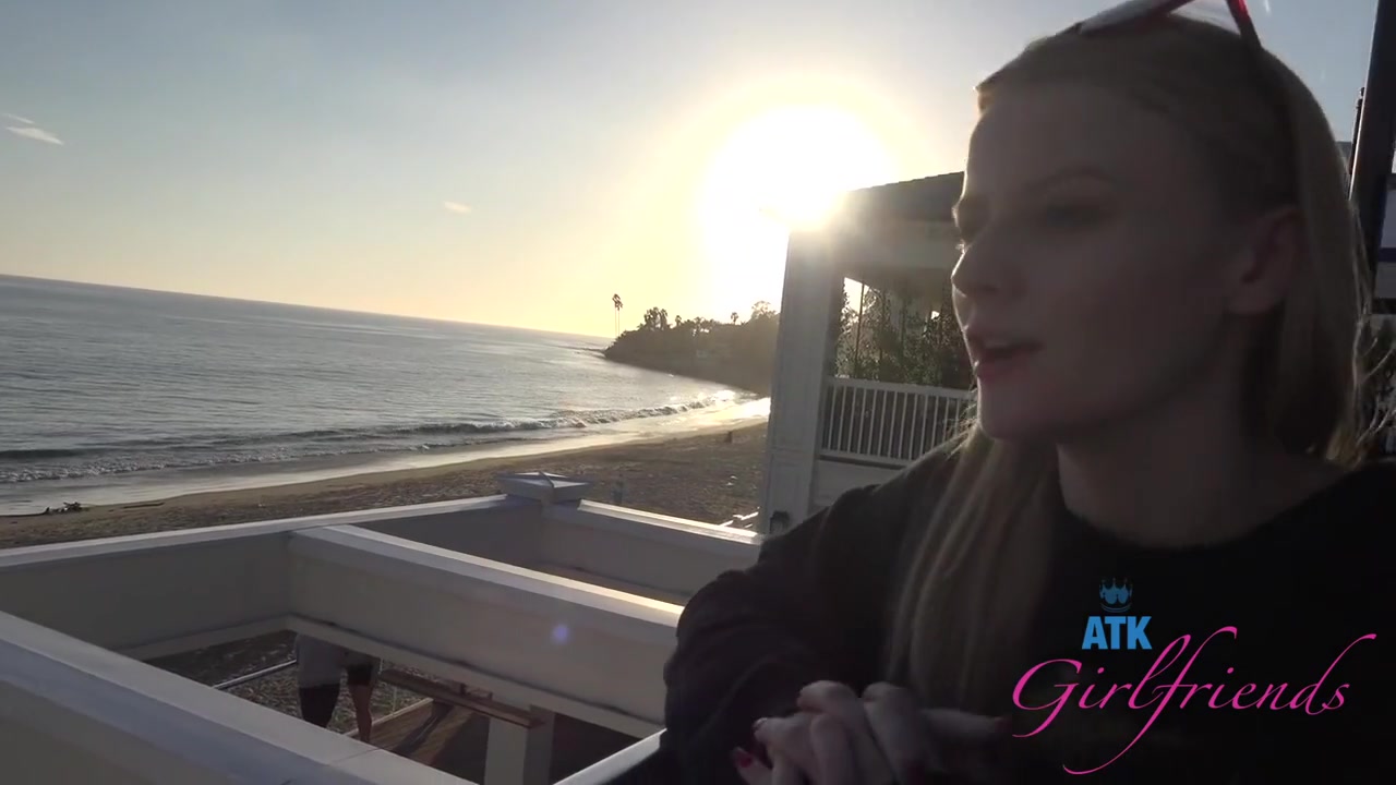 You Fuck Paris Deep In Her Ass With Paris White
