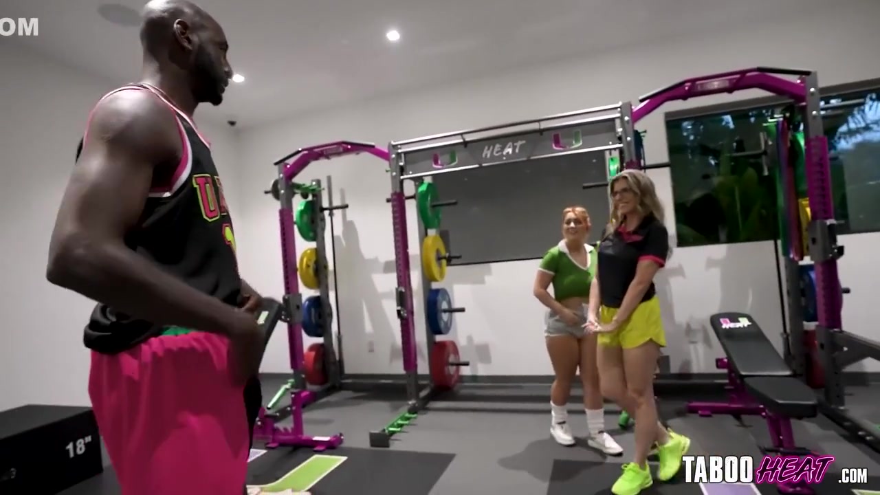 Coachs Curvy Stepdaughter Fucked By Bbc Basketball Player - Chloe Cooper
