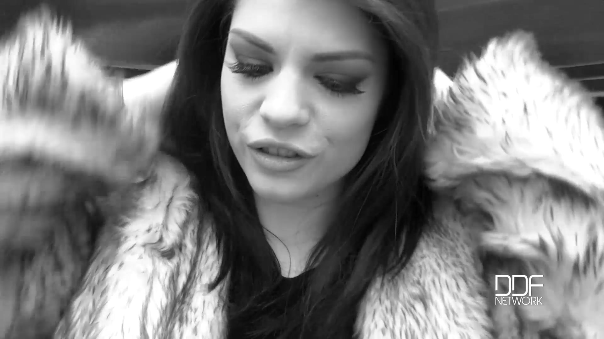 The Lips of Lucia - PornWorld