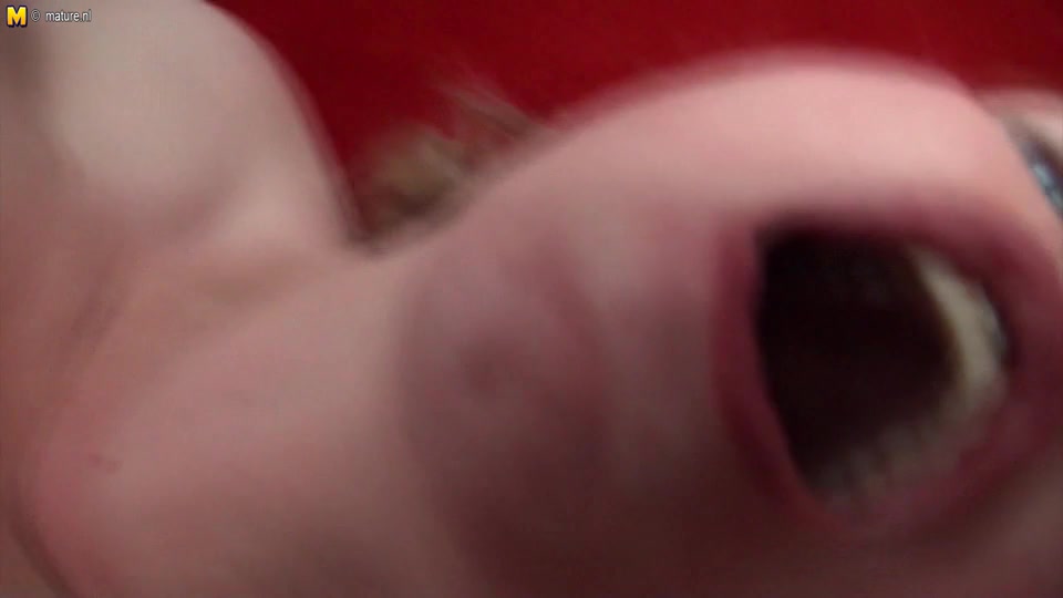 Sexy busty Milf gets a dp in hot threesome