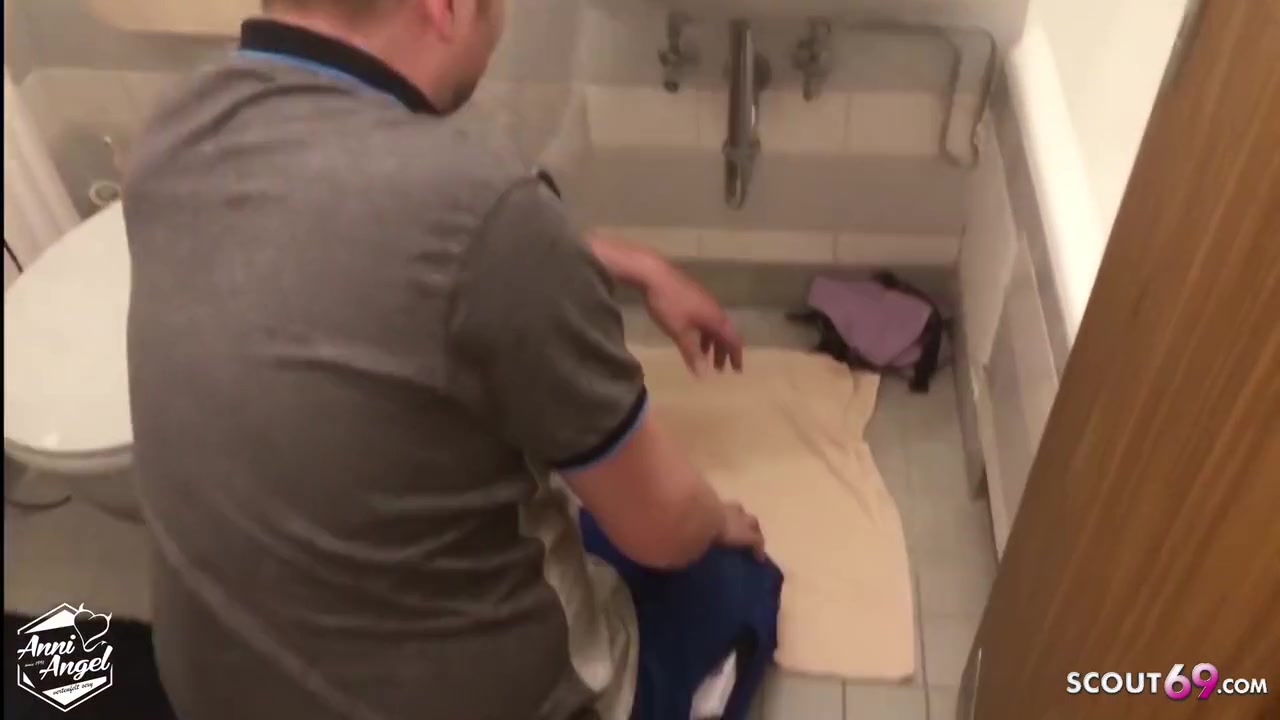 German Redhead teen 18+ Seduce Worker To Fuck For Pay The Bill