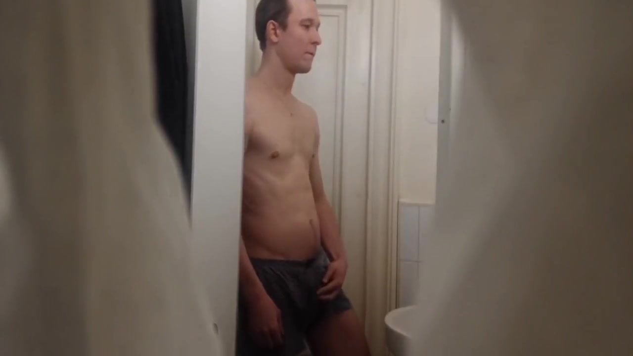 Sex Model Mars6mars Masturbate At Wc 7 Min