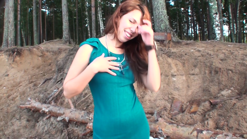 Horny couple getting real ecstasy from the wild outdoor fuck