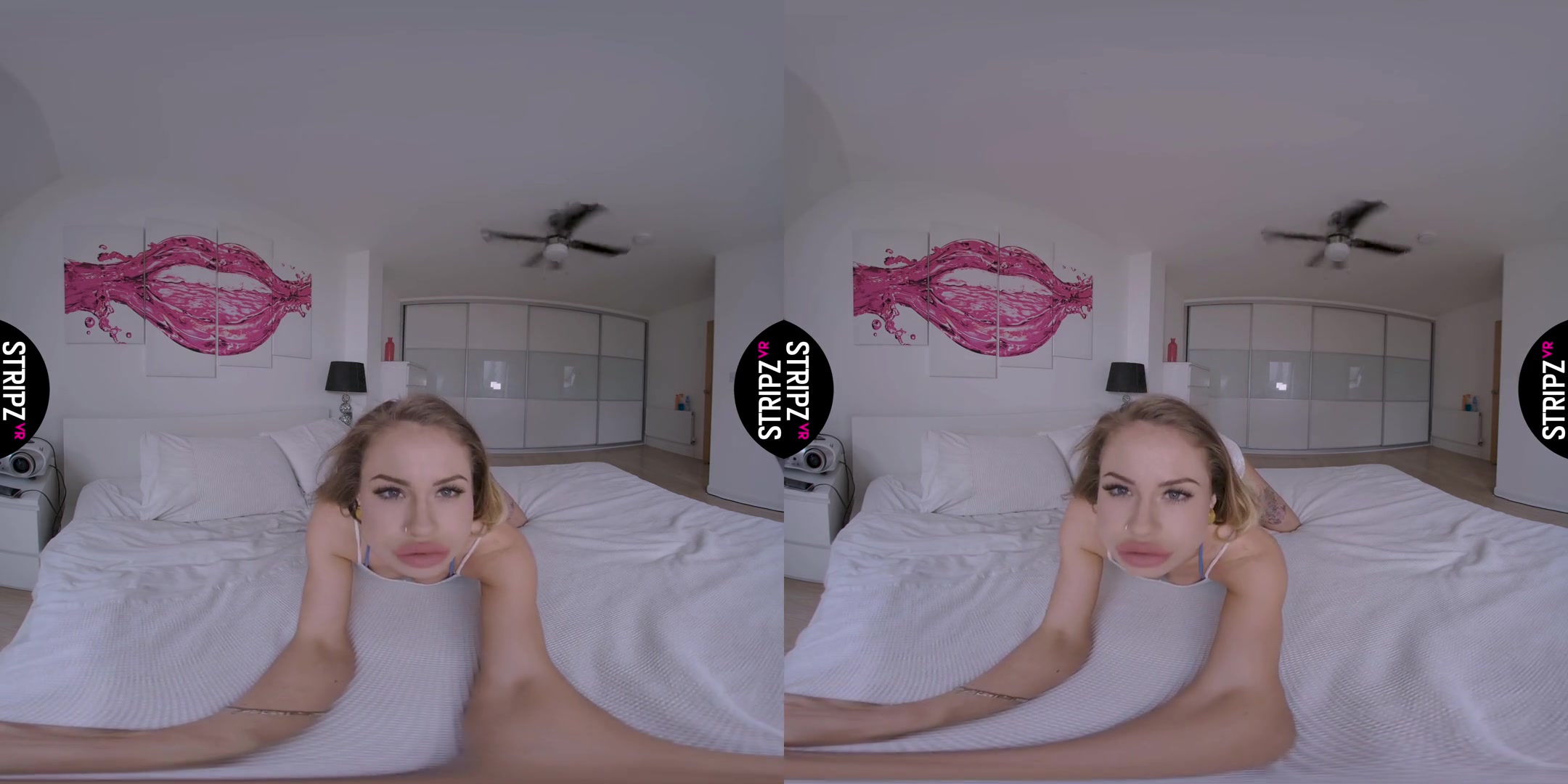 Karolina in Bikini Body! - StripzVR