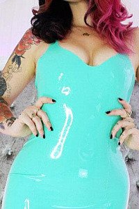 Watch Aemelia Fox videos