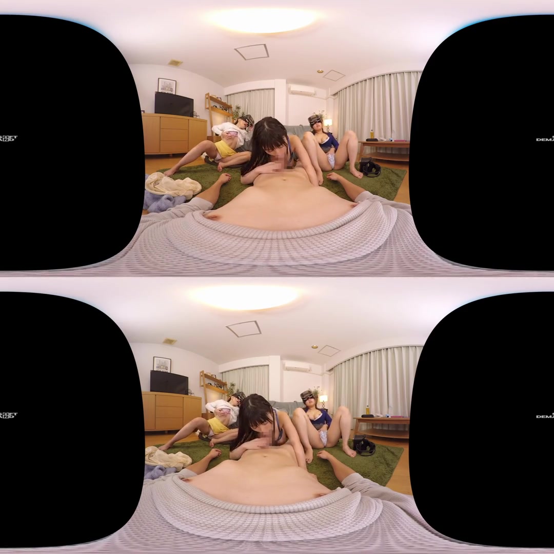 A Long & Luxurious Dick Sucking With 3 Female Classmates; MFFF Foursome with Japanese College Coeds