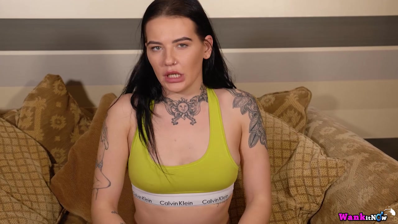 Keeley - Strip Poker - Sexy Videos - WankitNow