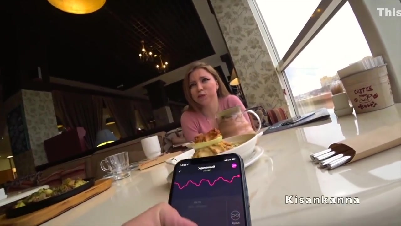 Kisankanna1 - Orgasm In A Restaurant