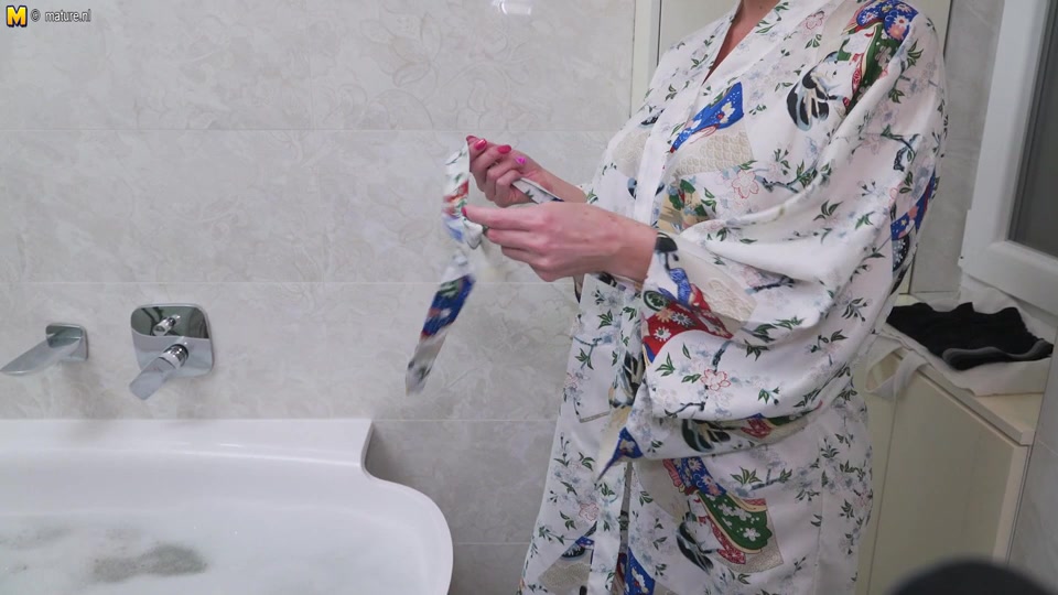 Steamy Hot Milf Getting An Anal Fuck From A Toy Boy - MatureNL