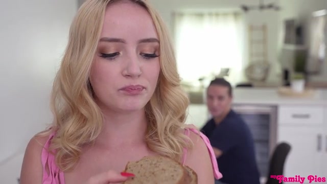 Stepsis Knows One Good Turn Deserves Another - S26:E6 - Nubiles-Porn