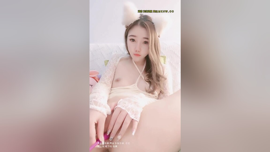 very cute asian girl masturbating