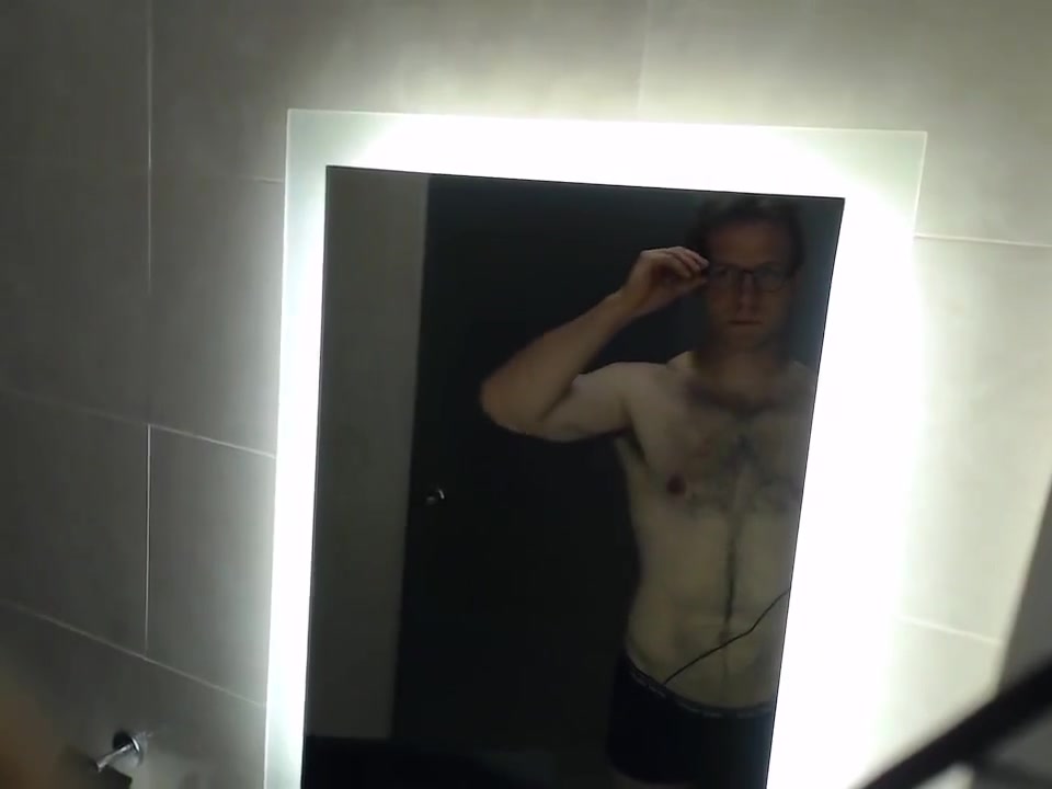 Body Shower Muscle