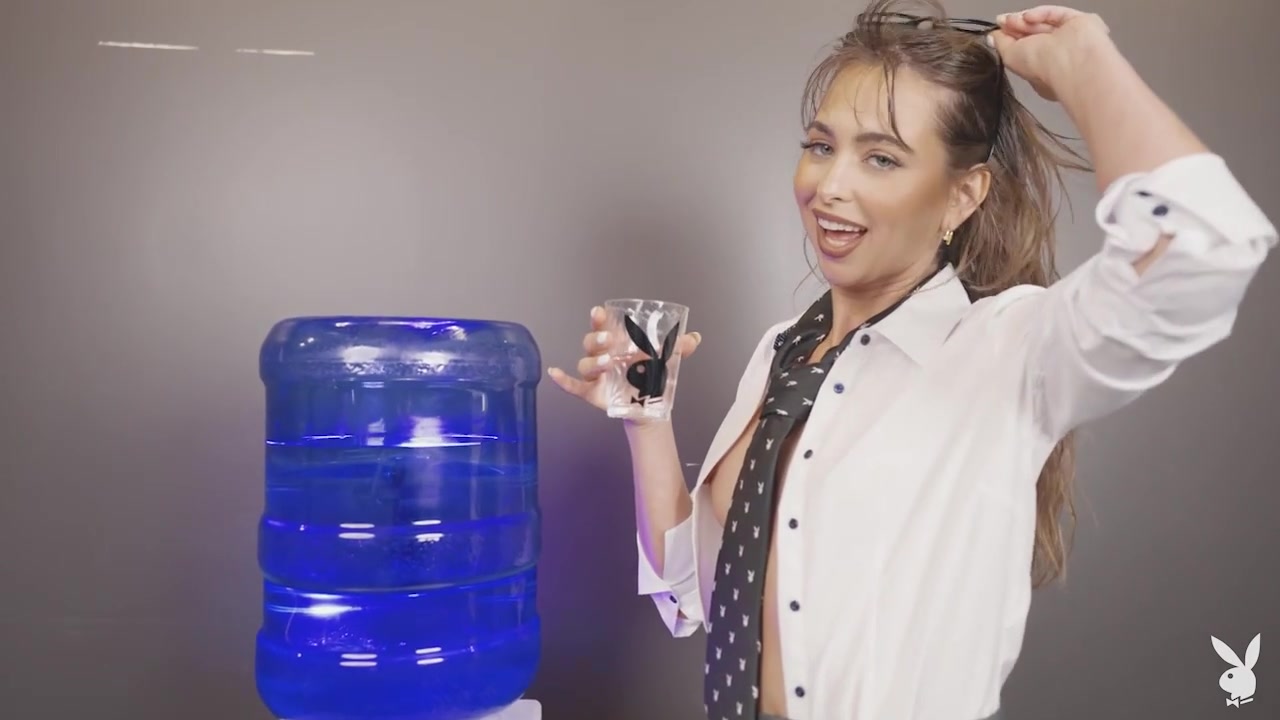 Riley Reid in Water Break - PlayboyPlus