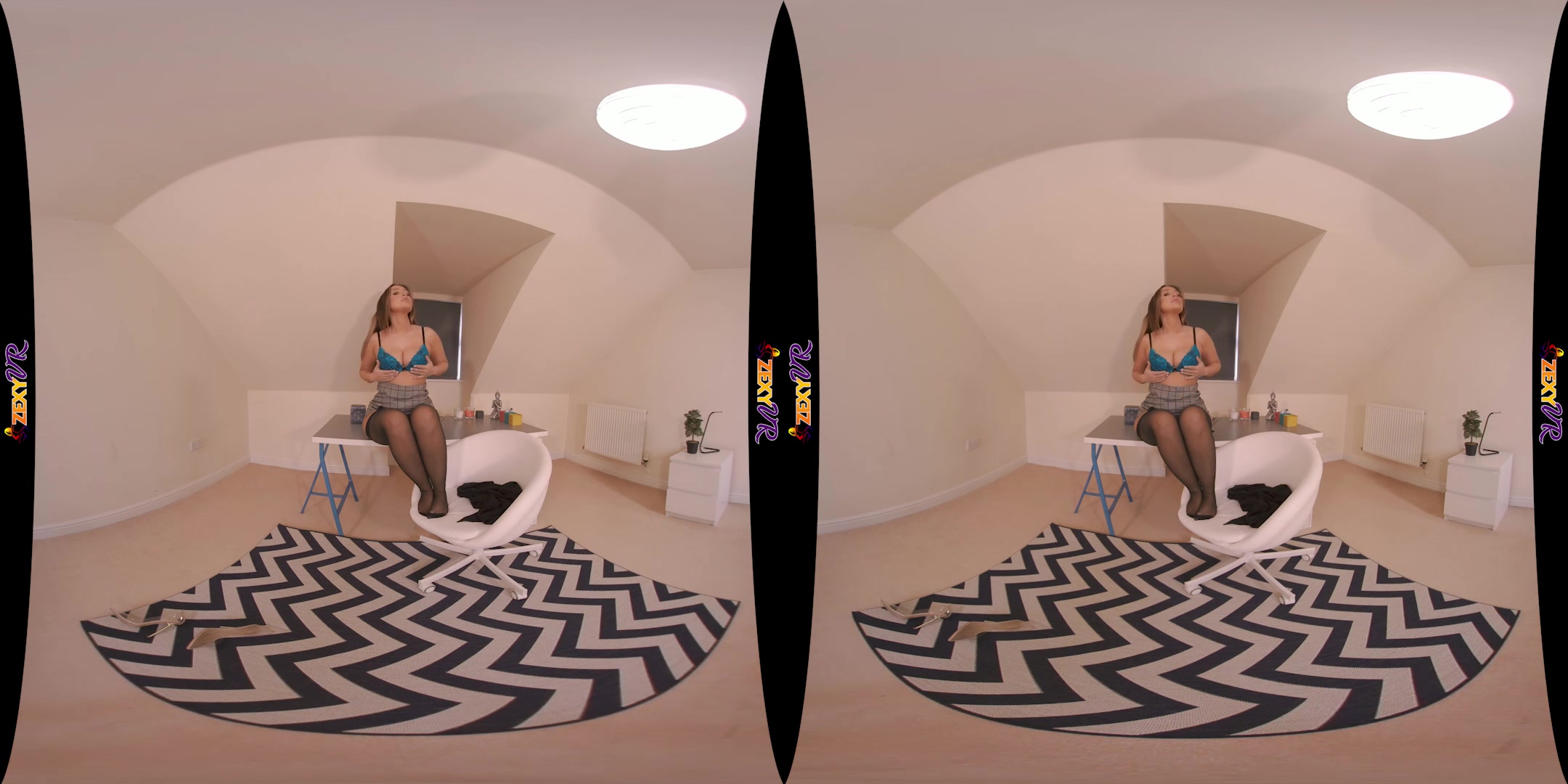 Pervy Perks featuring Frankie L - ZexyVR