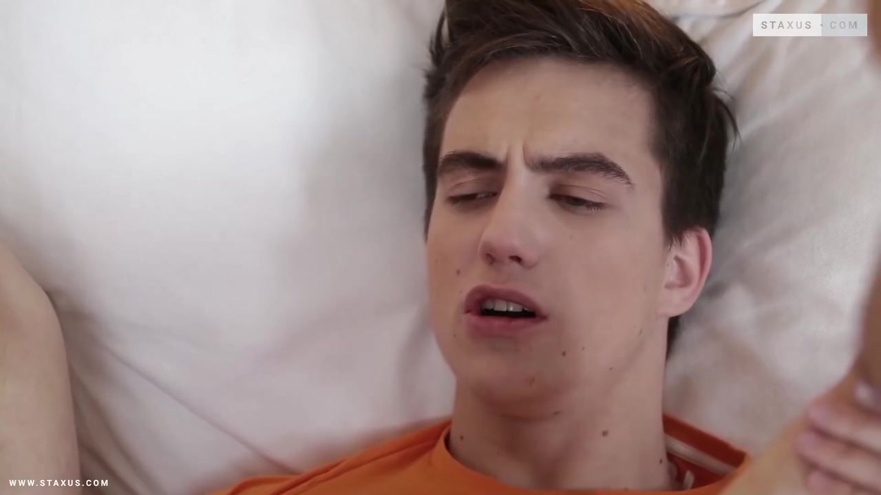 Alejandro Alvarez - Younger Pizza-boy Gets Plowed