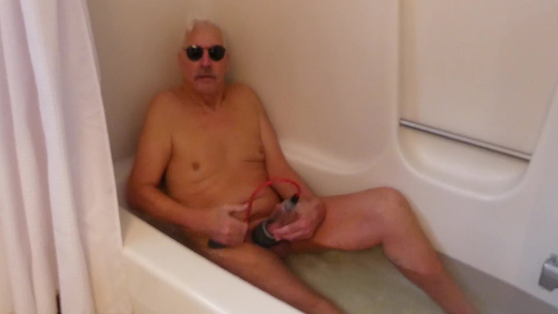Gay Man Take A Bath