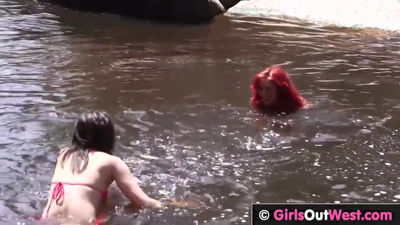 Australian Lesbian Babes Fuck Outdoors