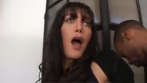 brunette cgreetingsck With penis boned