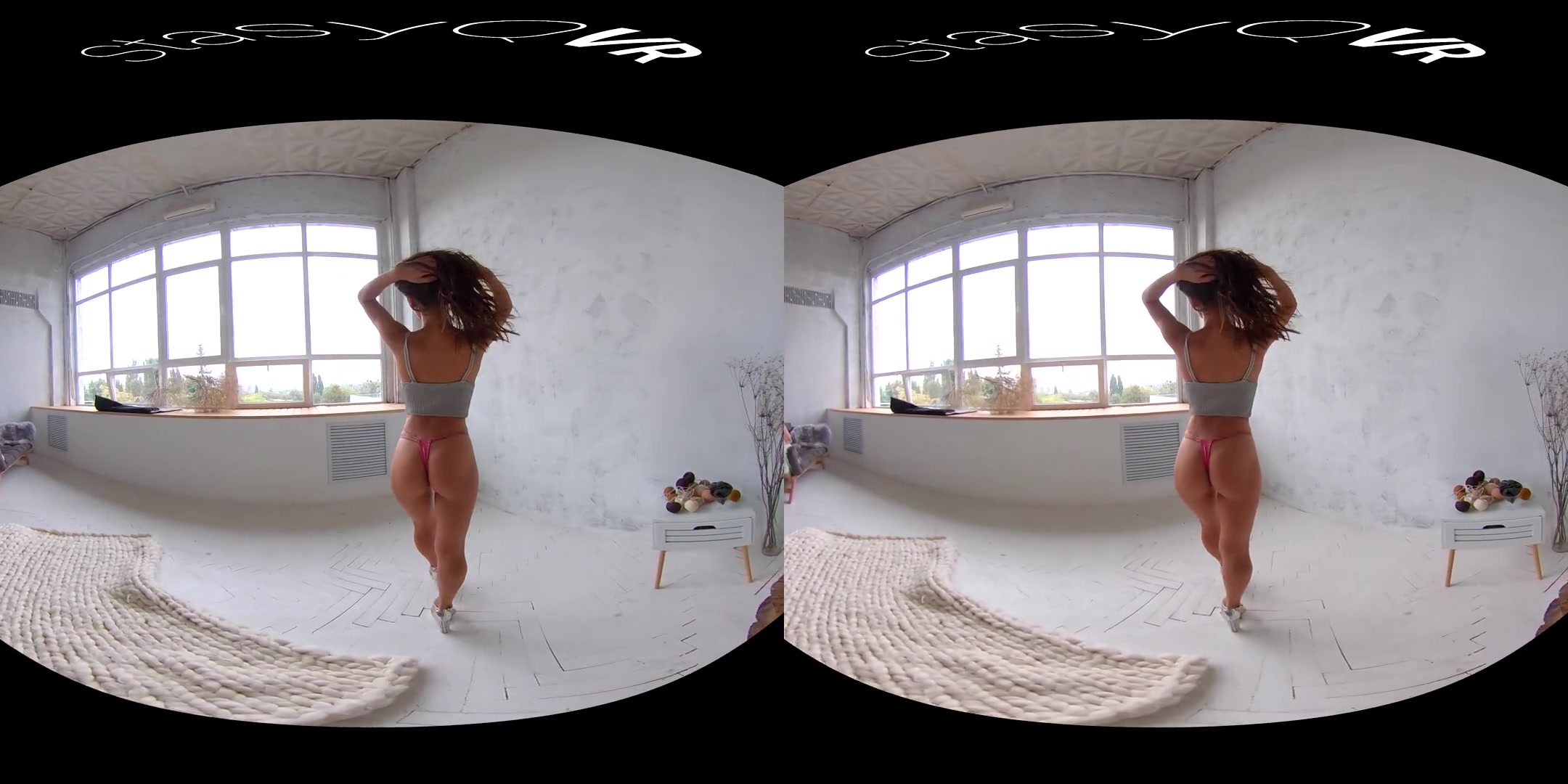 Gloria Sol in High Heels & Pink Panties - StasyQVR
