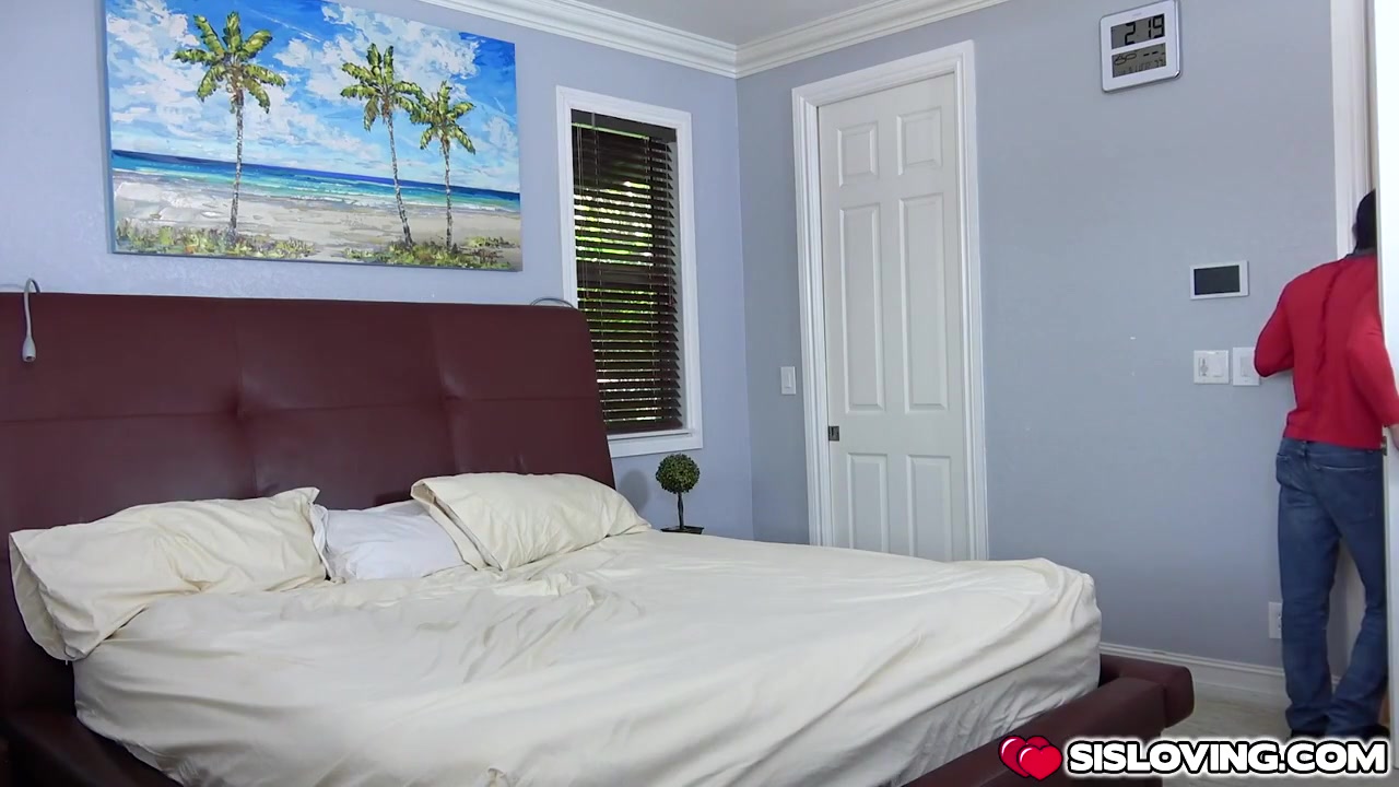 Stepsisters Pleasuring Each Others Tight Pussies
