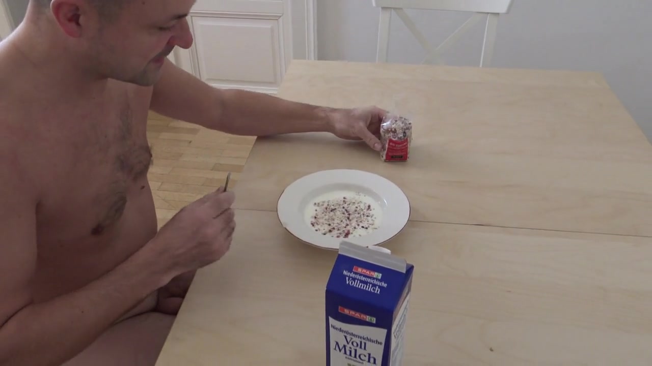 Breakfast with piss muesli by Femdom Austria