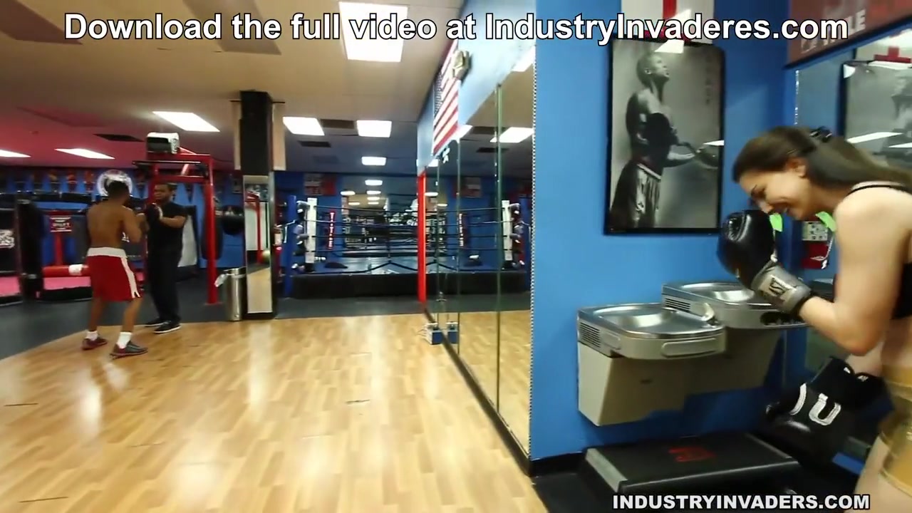 And Fucked In - Jayla Foxx, Boxing Ring And Alexis Rodriguez