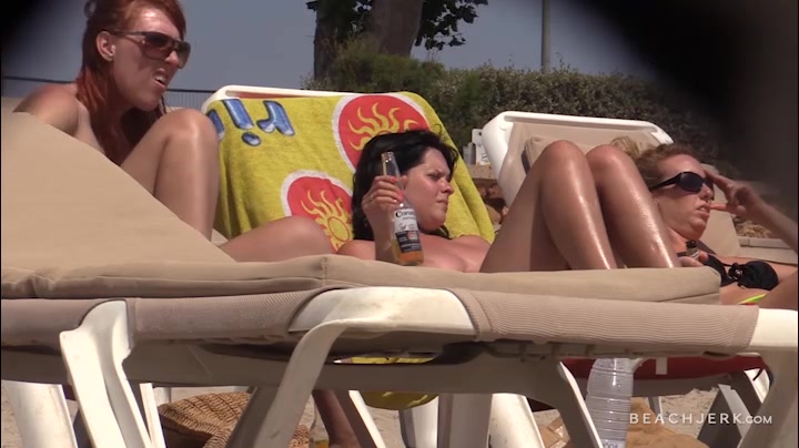 Big Brunette Tits - BeachJerk