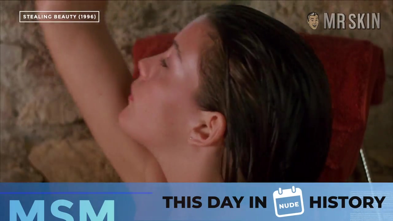 19-Year-Old Liv Tyler and Jamie Lee Curtis' HUGE Boobs - Mr.Skin