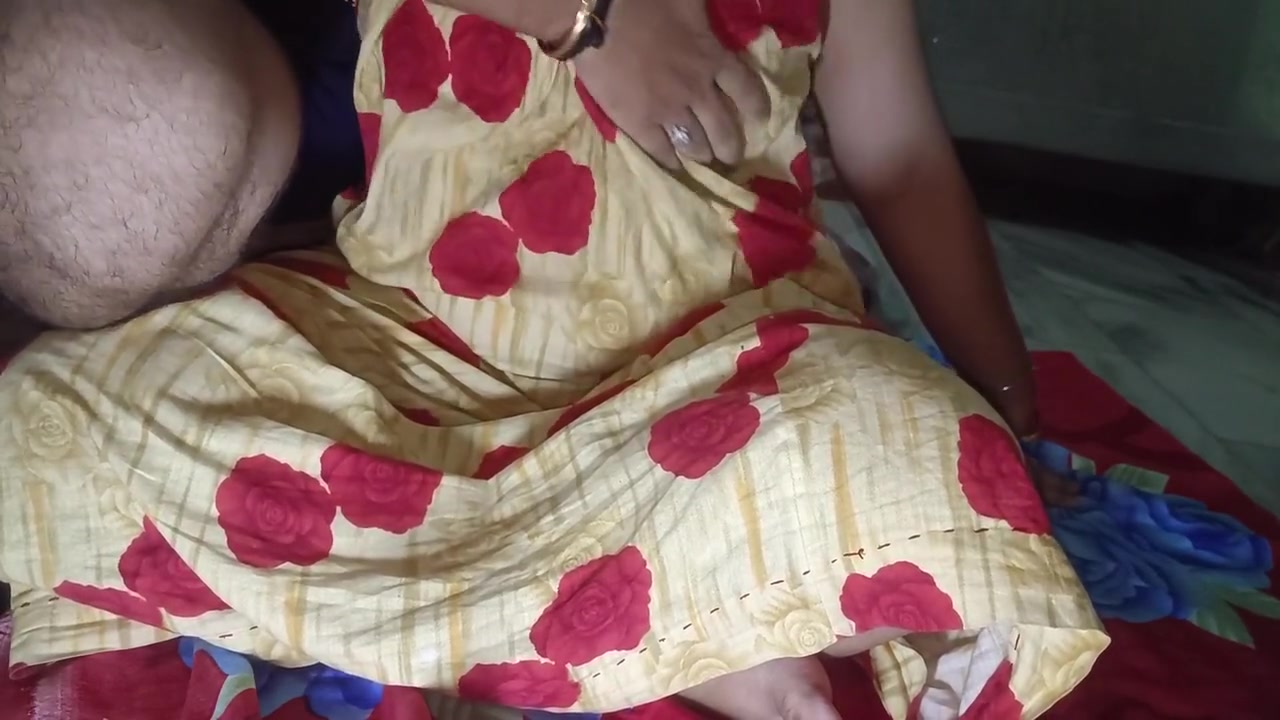 Ghar Me Soyi Jawan Bhabhi Gori Banake Choda