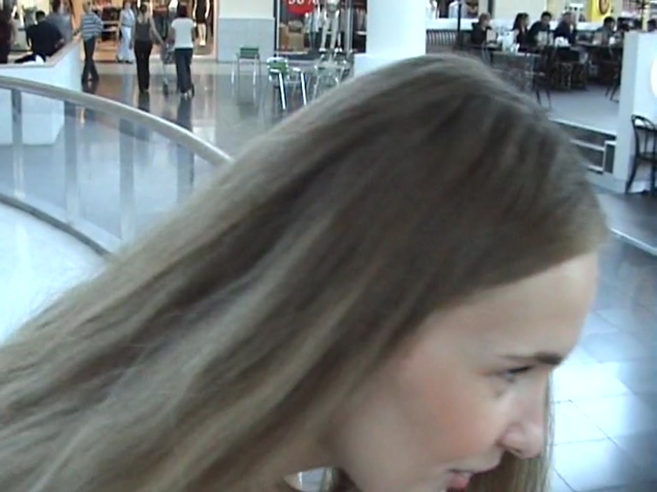 Ester in hot homemade porn featuring a nice-looking babe