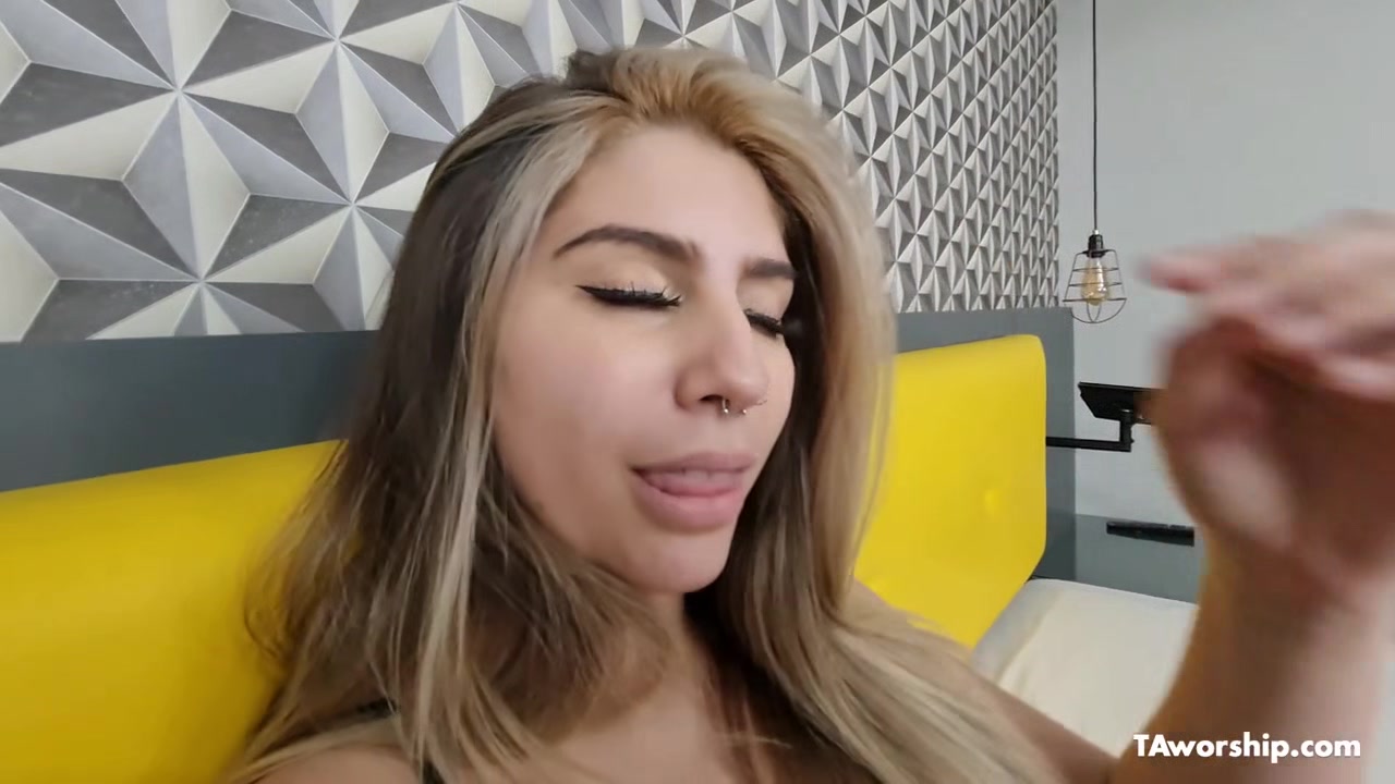 Make me orgasm - Taworship